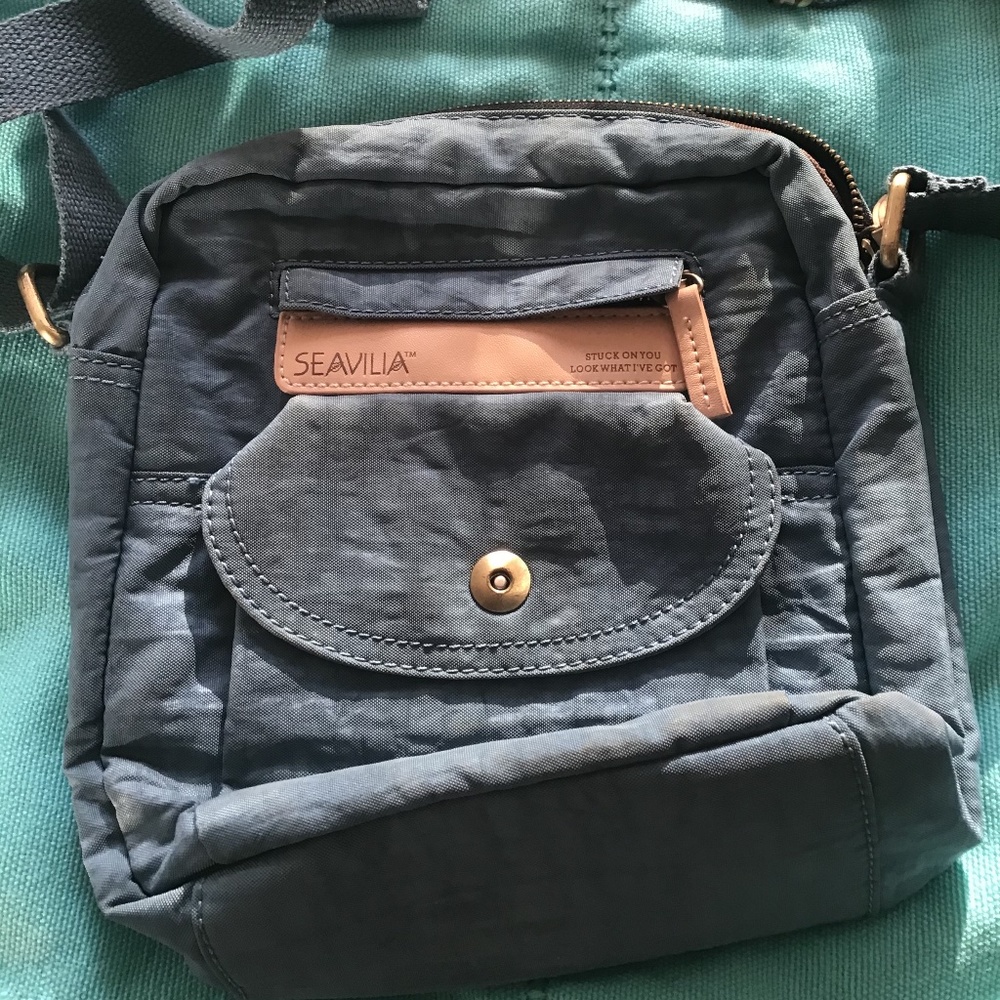 Seavilia cross body purse Blue